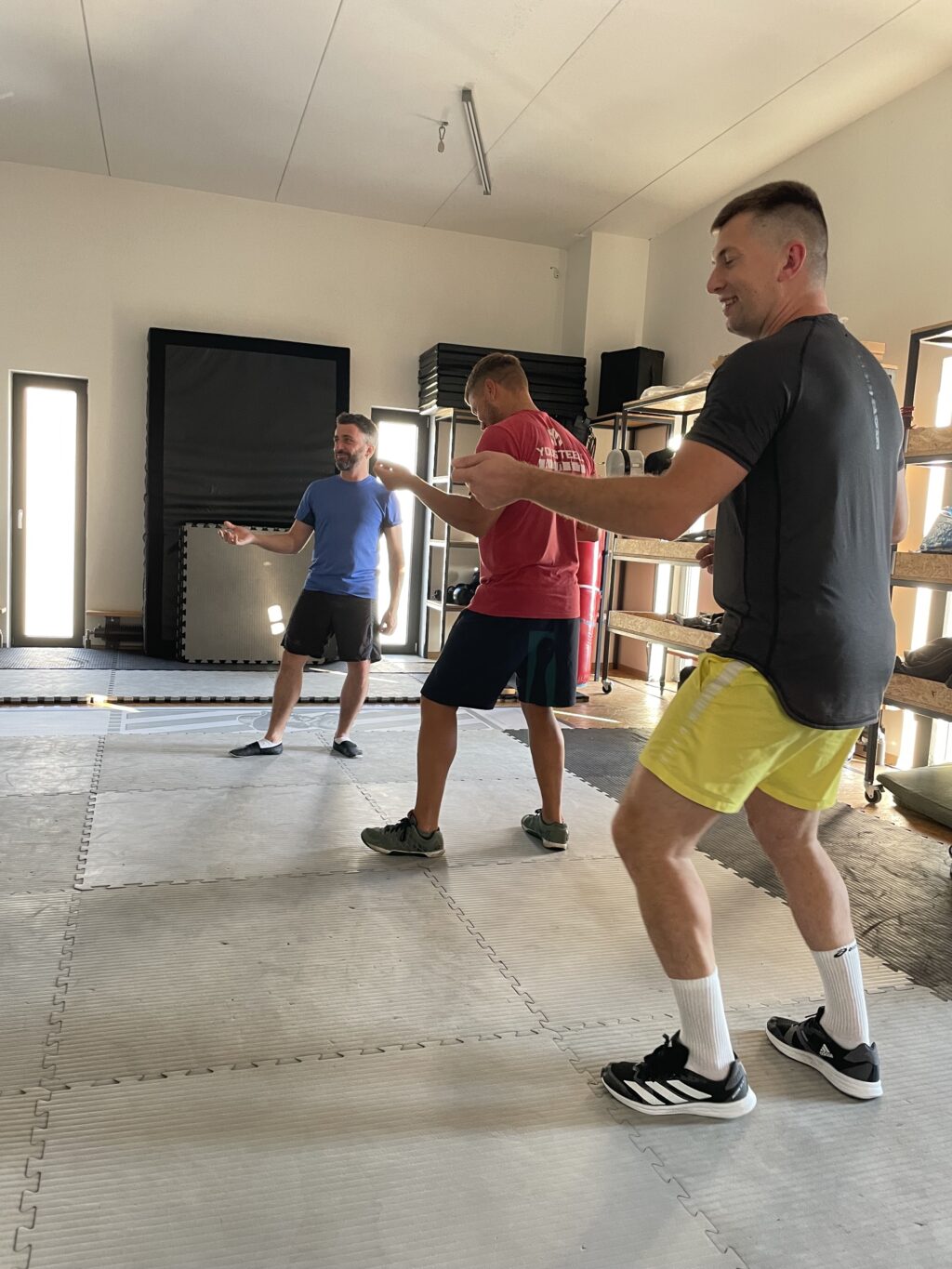 Šermířský teambuilding — společná fotografie